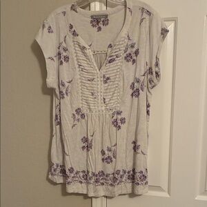 Daniel Rainn White and Purple Floral Blouse